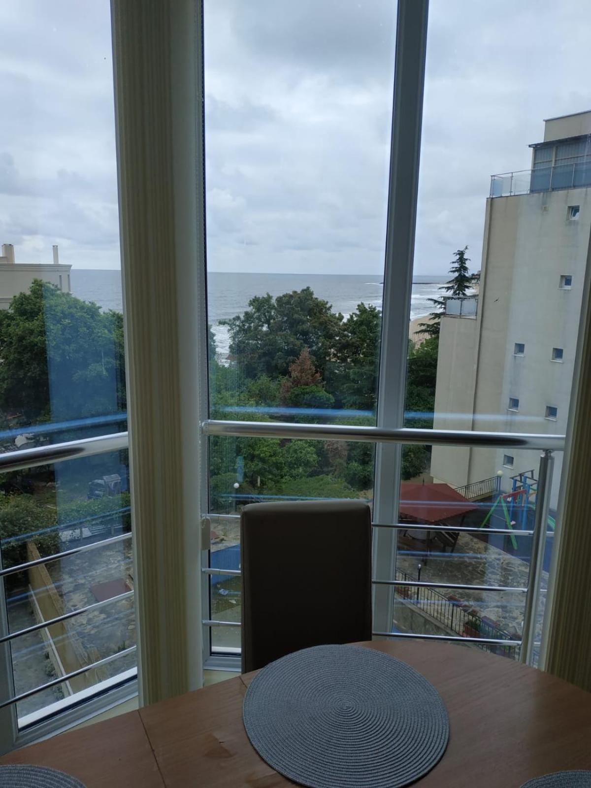Kabakum Sea-View Apartament Golden Sands Esterno foto